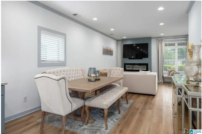 Photo - 231 59th Pl S