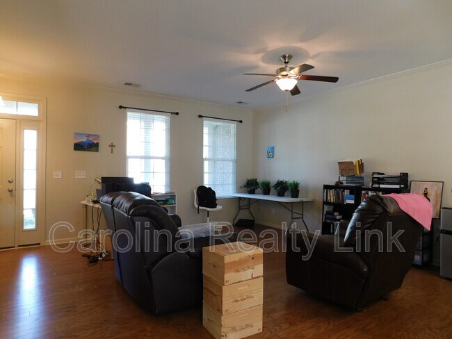 Photo - 1244 Assembly St