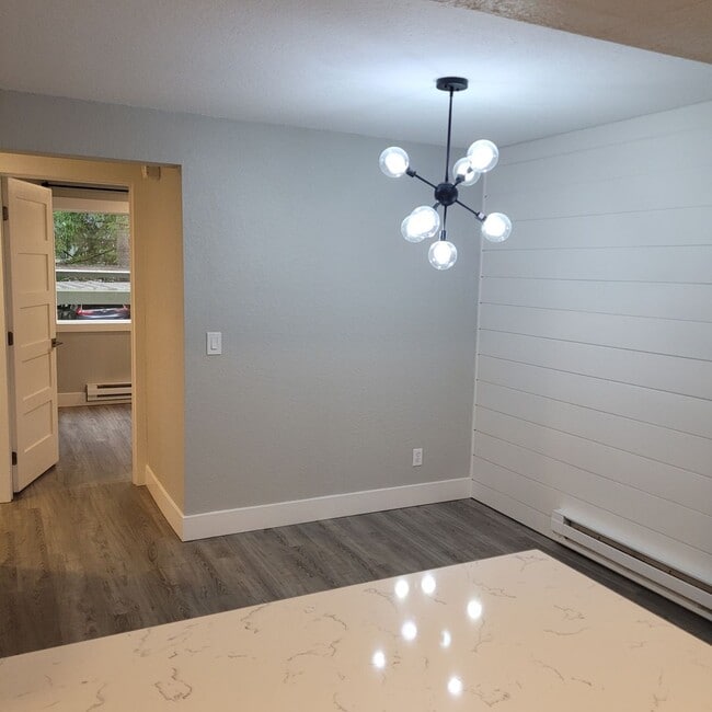 Photo - Beautiful 2 Bedroom Condo in Redmond