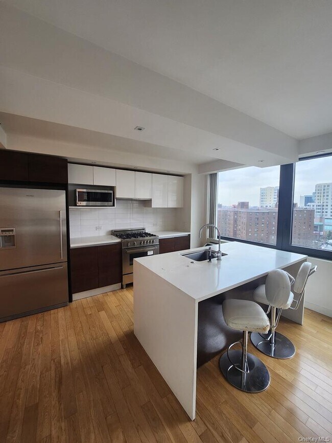 Photo - 39-16 Prince St Unit 9F