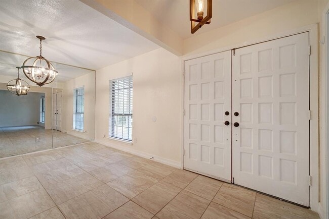 Photo - 10509 Doering Ln