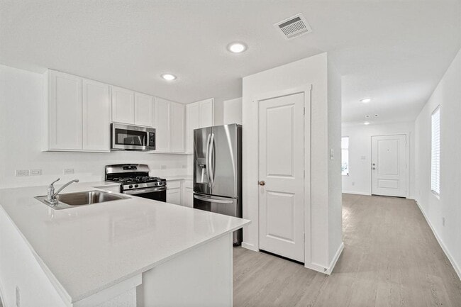 Photo - 2413 Legends Crk