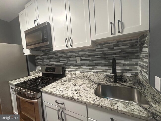 Photo - 1516 N Mount St