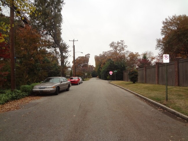 Photo - 1 bedroom duplex with washer and dryer