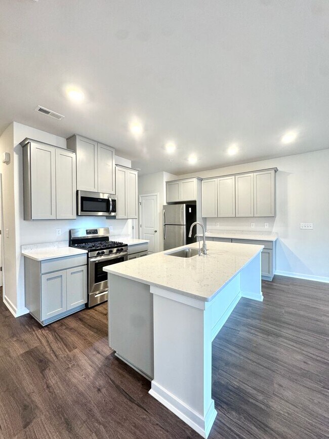 Photo - THREE BEDROOM/2.5 BATH TOWNHOME in Southern Lehigh School District