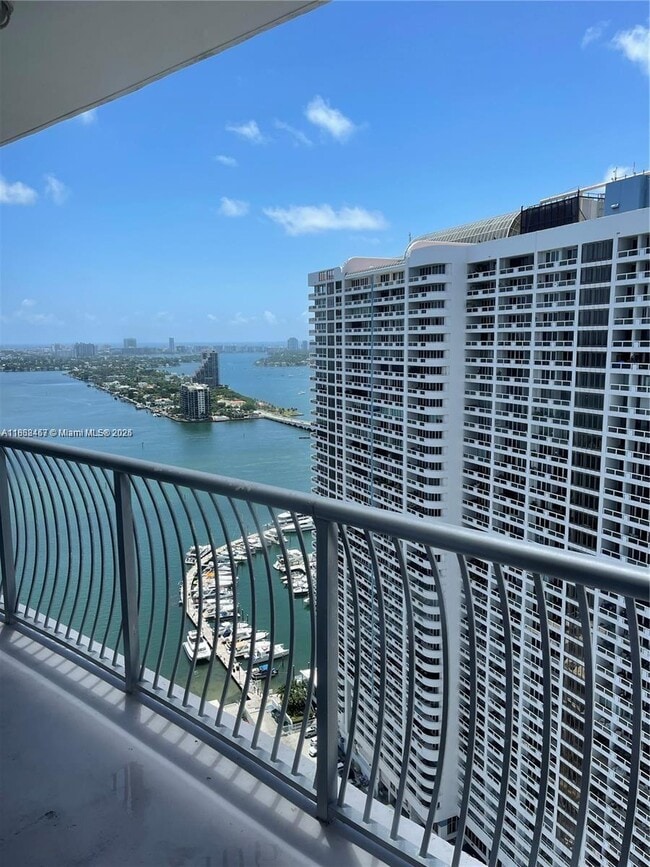 Building Photo - 1750 N Bayshore Dr Unit 3504 Rental