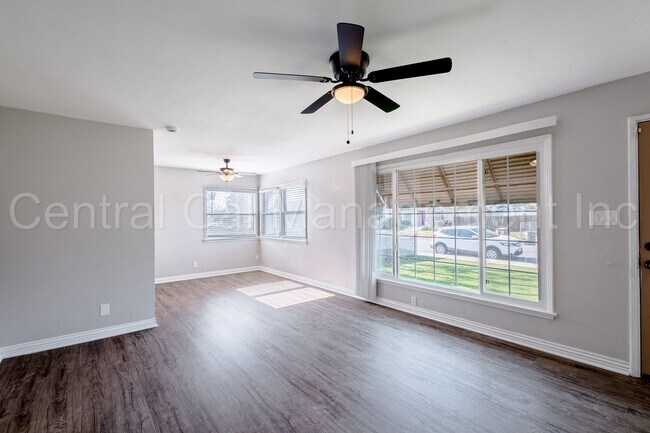 Photo - 3 Bedroom/1 Bath Home - $1850 per month!