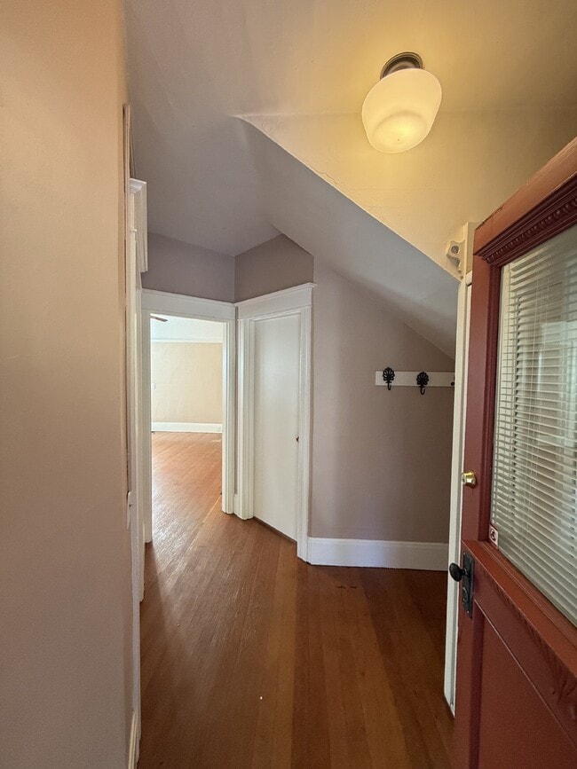 Photo - Discover Urban Living at Its Best: Spacious 2-Bedroom Retreat in the Heart of Portland!