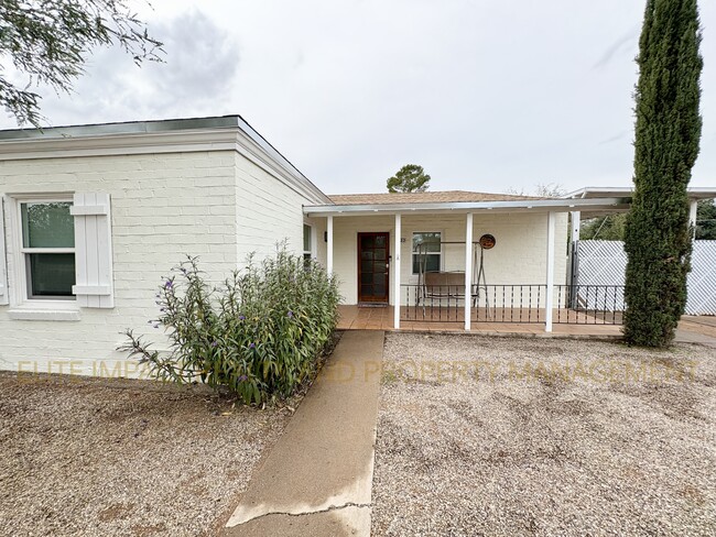 Photo - 1723 N Desmond Ln