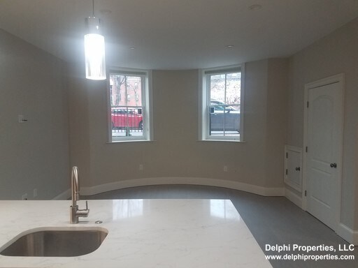 Photo - 554 Massachusetts Ave Unidad 1G