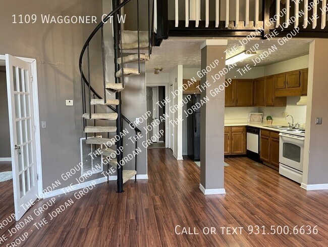 1109 Waggoner Ct W