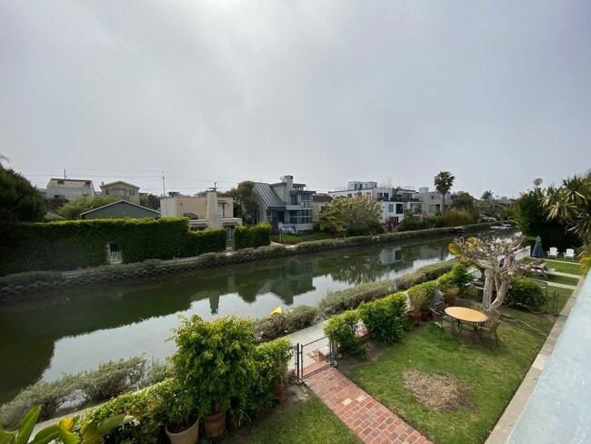 facing the canal - 2904 Grand Canal Apartamentos Unidad 2904