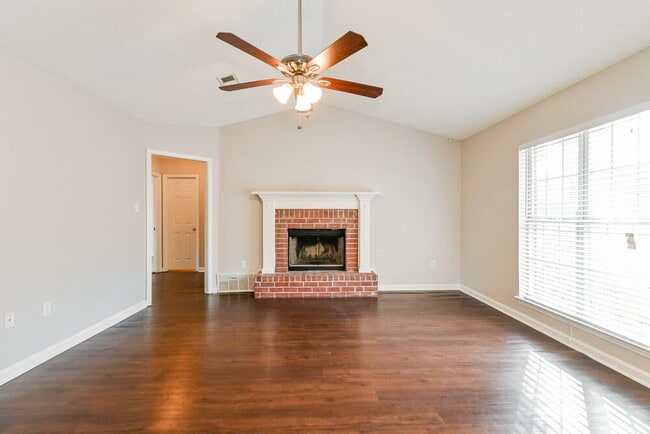 Photo - 7291 Bridle Ln