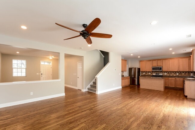 Photo - 605 Averasboro Dr