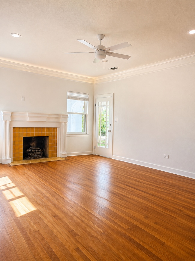 Photo - 3252 S University Dr