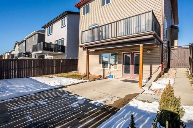 Building Photo - 35 Saddleland Way NE
