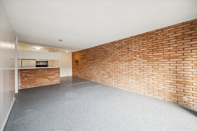 Photo - 3258 W Main St Unidad 1