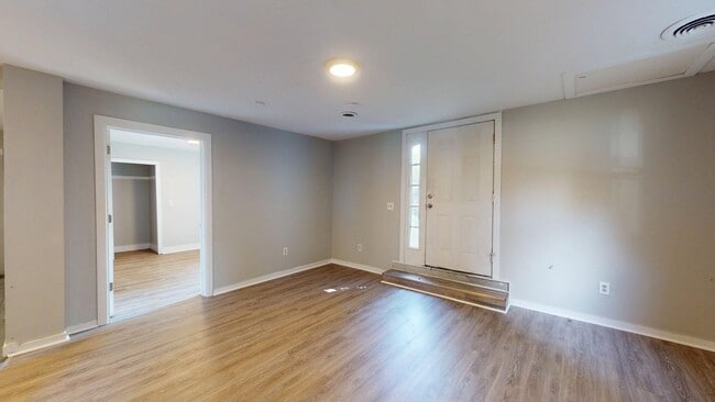 Photo - 7023 Clark Ave Unidad Rear Lower