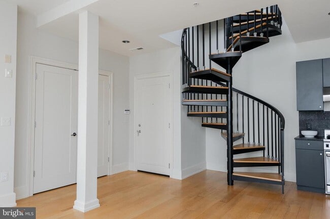 Photo - 2516 Q St NW Unit Q305