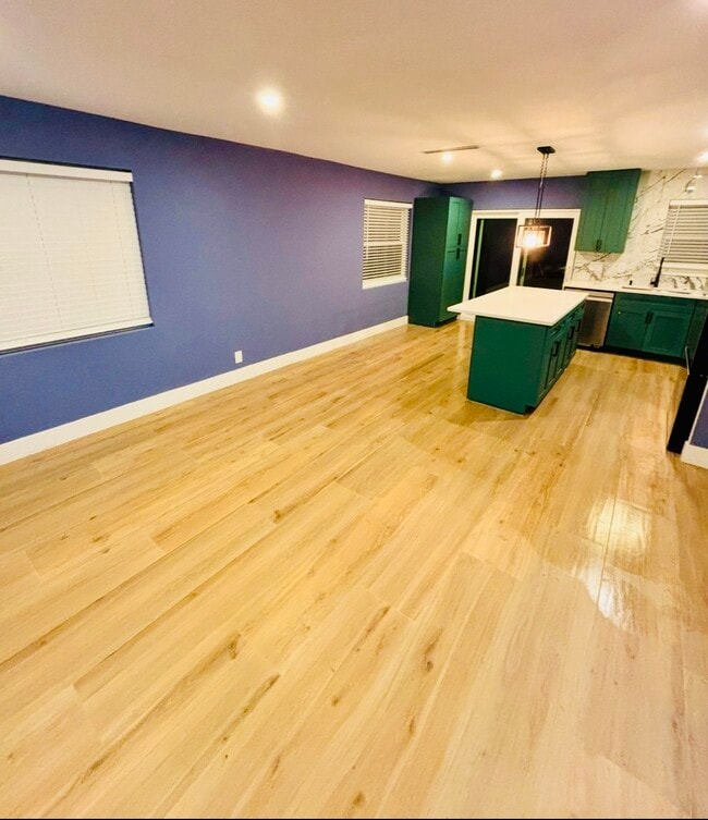 Photo - 1709 SW 24th St