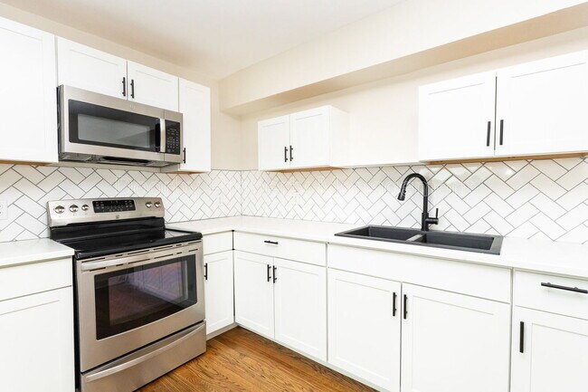 Photo - 804 Grandview Ave