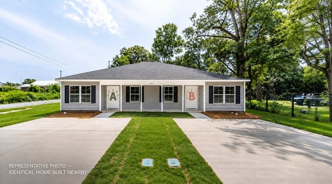 Photo - 120 Northlake Dr