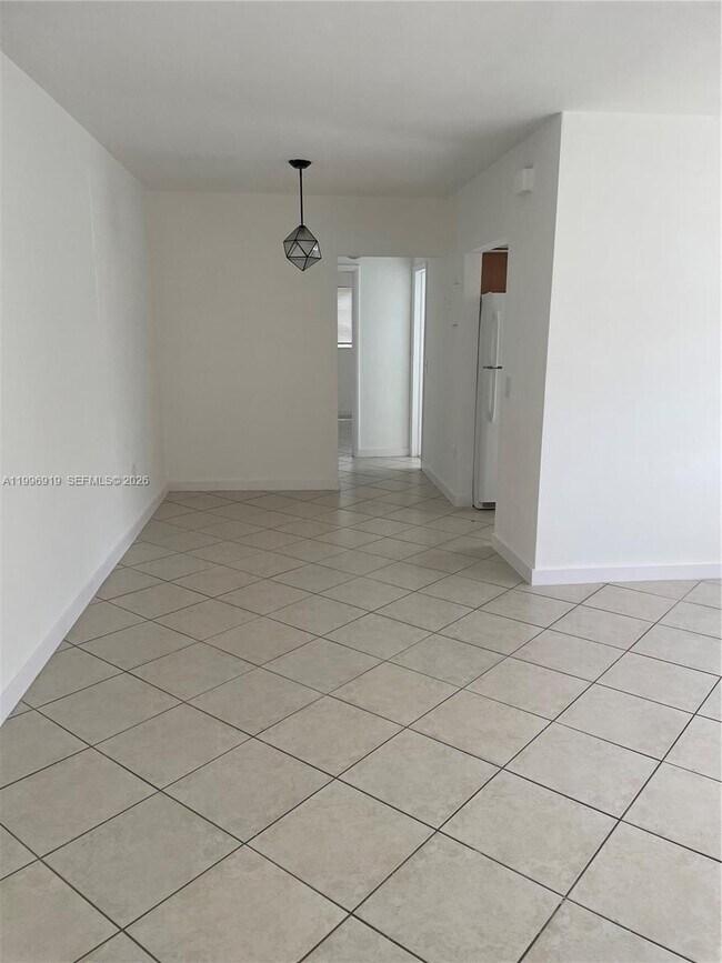 Photo - 11945 NE 19th Dr Unit 1