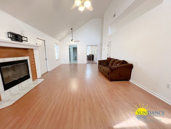 Photo - Updated 3 Bedroom Home in Crestview!