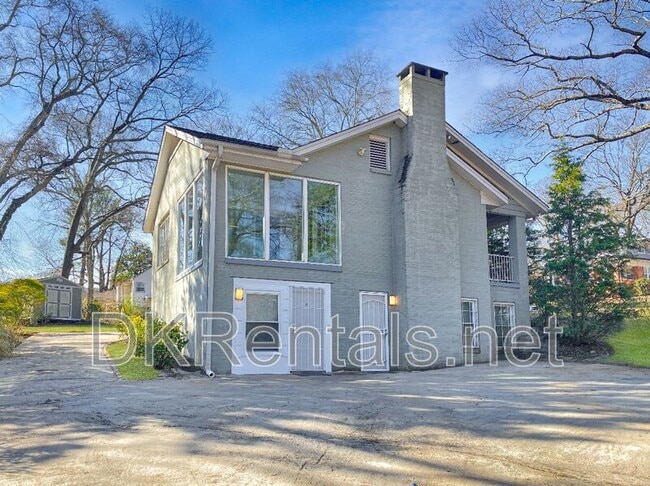 Photo - 1745 Buckeye St SW