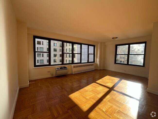 Building Photo - 145 Fourth Avenue Unit 7A Rental