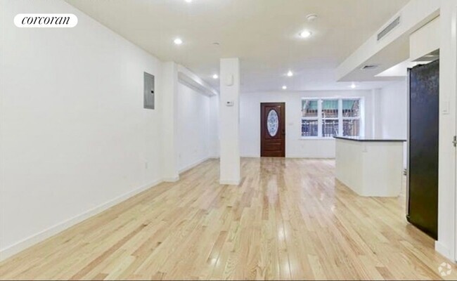 Building Photo - 346 Dean St Rental
