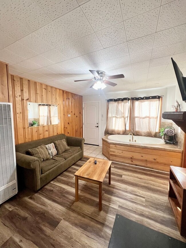 Photo - 877 Tulip Ln Unidad Timberhaven Lodge  1
