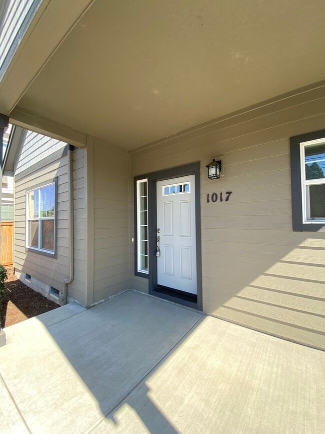 Building Photo - 1015co Unit 1017