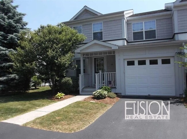 Photo - Impeccably Maintained 3bd, 2 bth Stonington Circle Condo!
