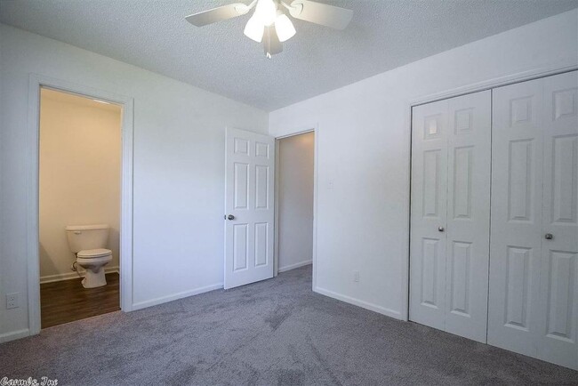 Photo - 431 W 4th St Townhome