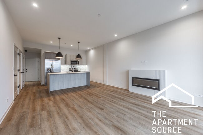 Photo - 6340 W Belmont Ave