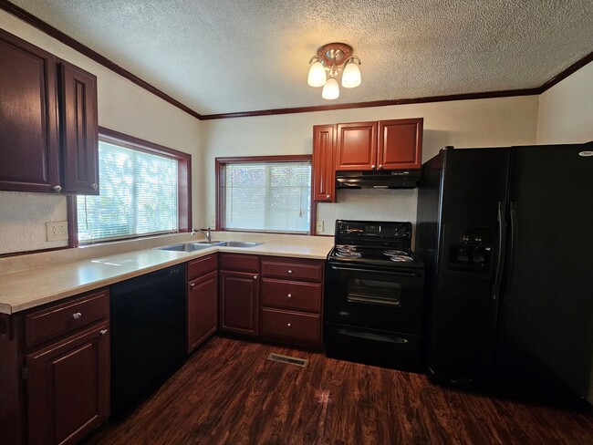 Photo - Studio Home Knotty Pine Cottage