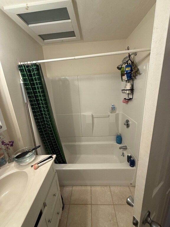 Photo - 1054 Cambridge St Unidad 4R