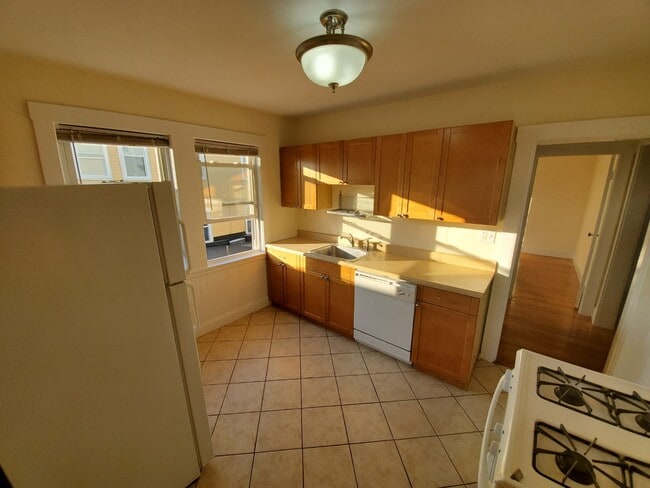 Photo - 282 Highland Ave Unit 3