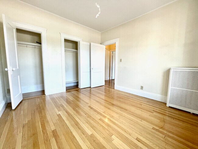 Photo - 14 Alton Pl Unit 3