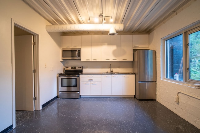 Photo - 15 Burbank Dr SW Unit 5