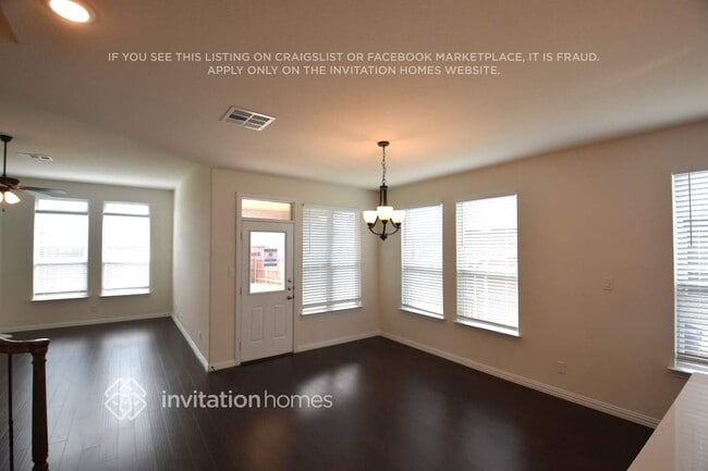 Photo - 1504 Smoke Signal Ln