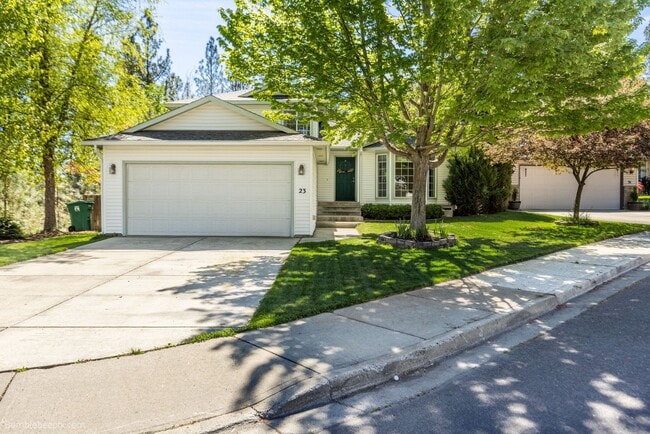 Building Photo - For Rent: Beautiful 3 Bed, 3 Bath Home in Desirable Eagle Ridge