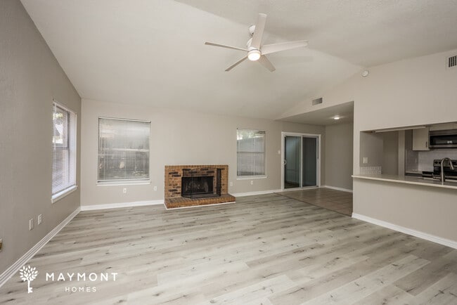 Photo - 2114 High Bluff Dr