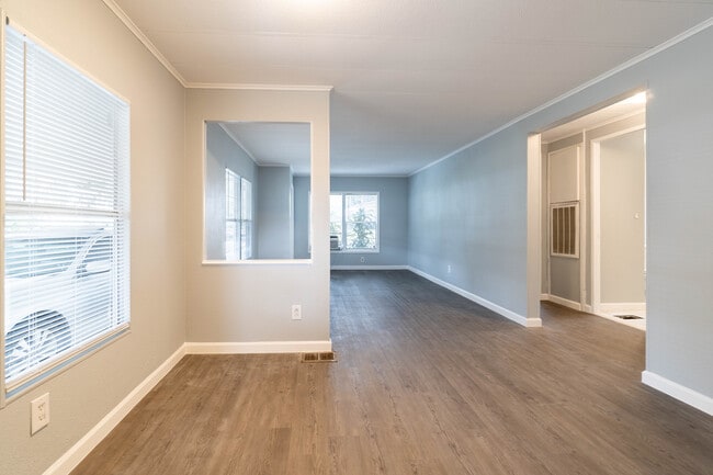 Photo - 5461 Columbus Cir