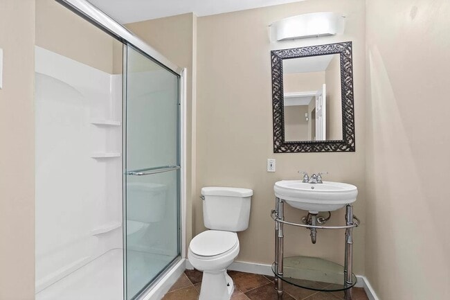 Photo - 107 Sylvan Oak Way