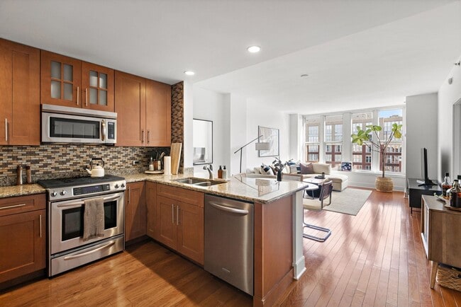 Photo - 1125 Maxwell Ln Unit 1023