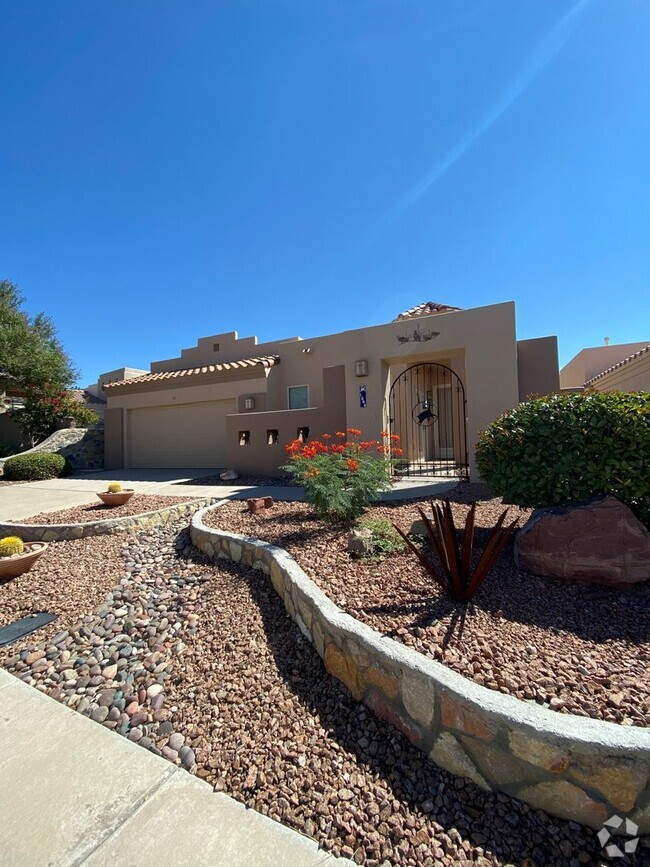 Building Photo - Beautiful home in The Boulders at Sonoma R...