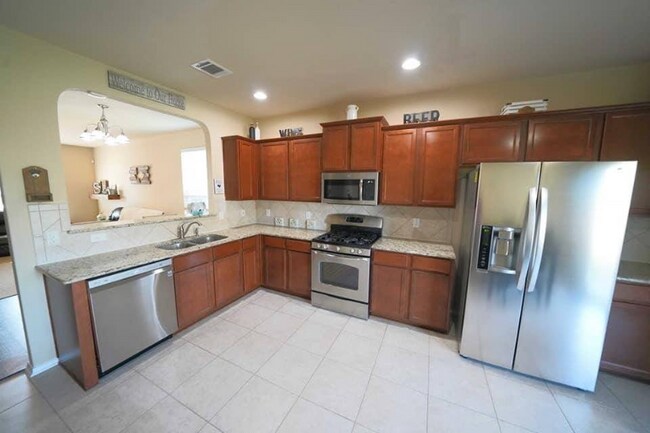 Photo - 9001 Peridot