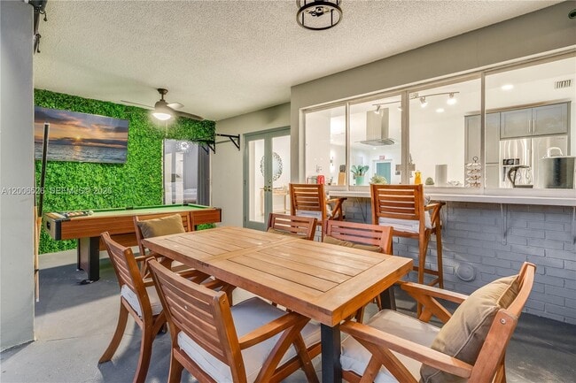 Photo - 4212 Van Buren St